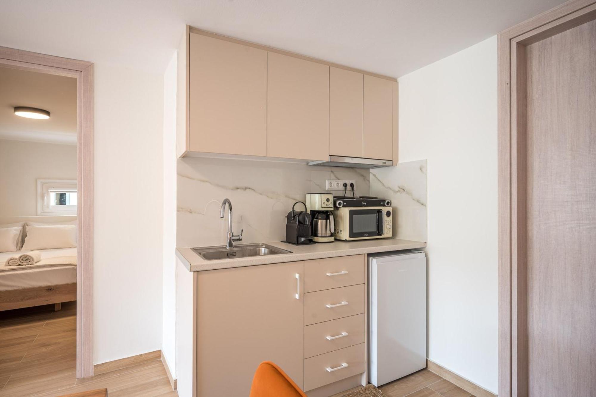 Senaon Urban Living City Center Candia Esterno foto